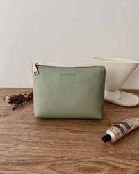 THE EVERYDAY POUCH SAGE GREEN