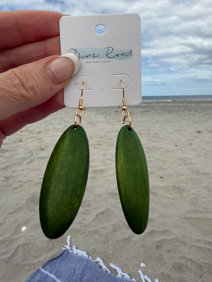 OVAL COLOURED WOOD PENDANT EARRINGS GREEN