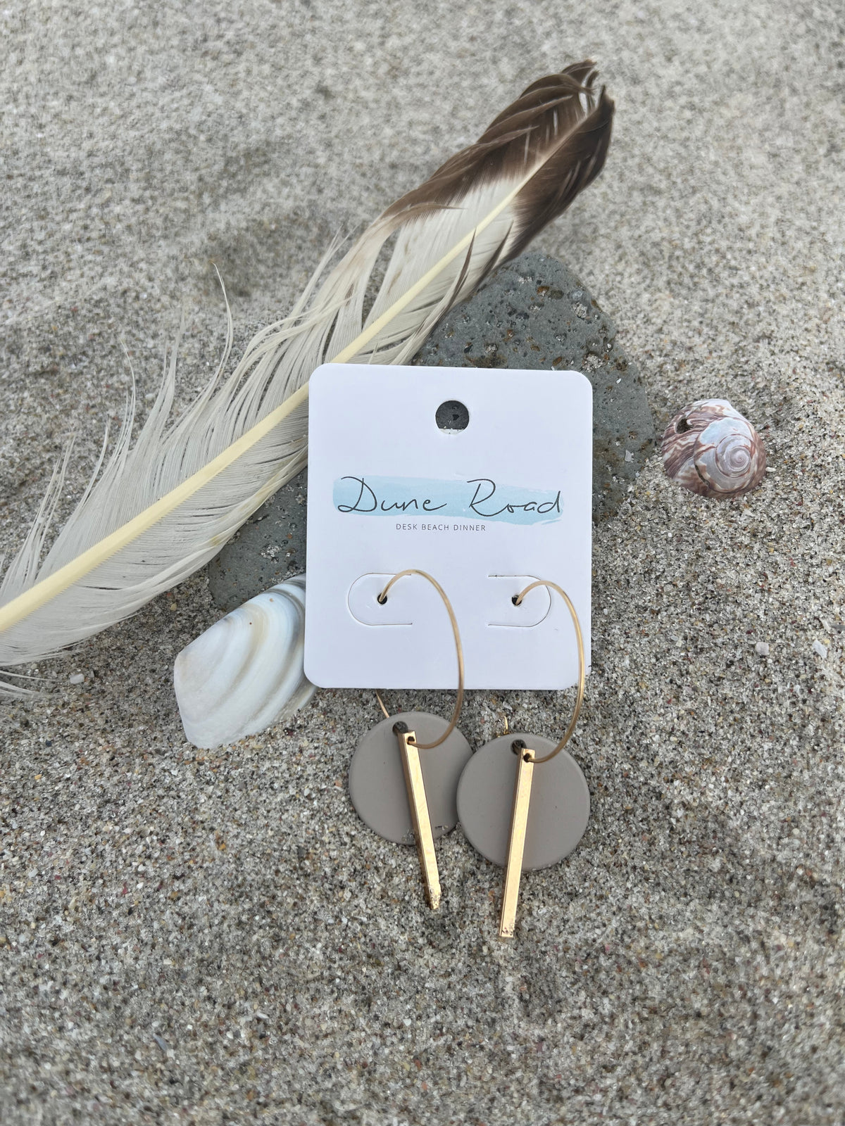 HOOP RESIN CIRCLE GOLD BAR EARRINGS LATTE