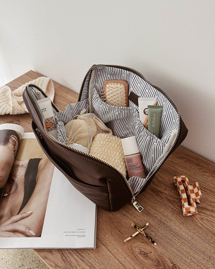 VANESSA COSMETIC BAG CHOCOLATE