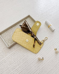 SKITTLE SUNGLASS CASE WOVEN BUTTER