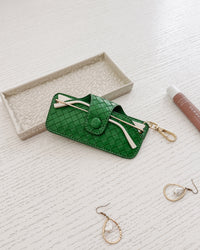 SKITTLE SUNGLASS CASE WOVEN GREEN