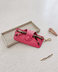 SKITTLE SUNGLASS CASE WOVEN HOT PINK