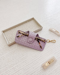SKITTLE SUNGLASS CASE WOVEN LILAC