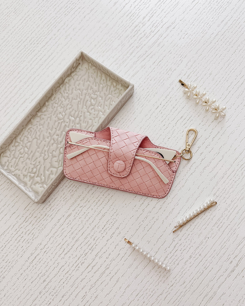 SKITTLE SUNGLASS CASE WOVEN PASTEL PINK