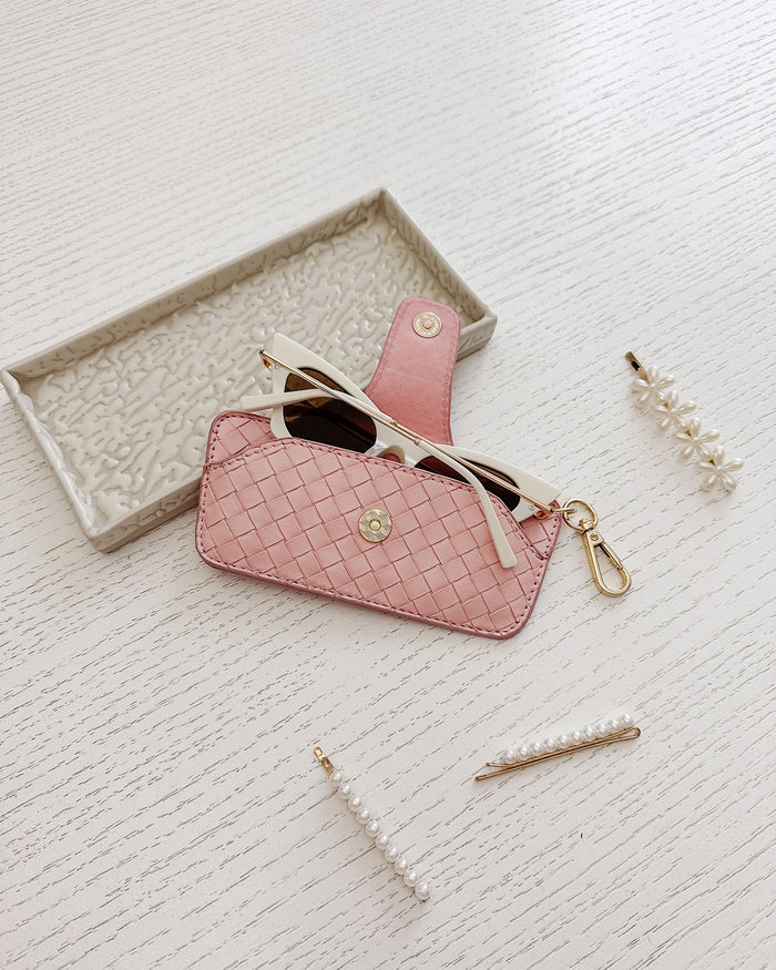 SKITTLE SUNGLASS CASE WOVEN PASTEL PINK