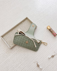 SKITTLE SUNGLASS CASE WOVEN SAGE GREEN