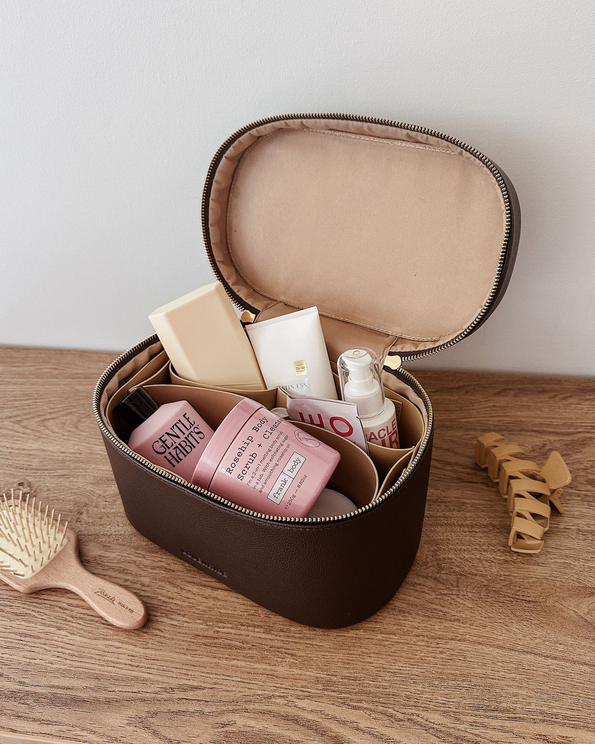 JULIETTE VANITY CASE CHOCOLATE