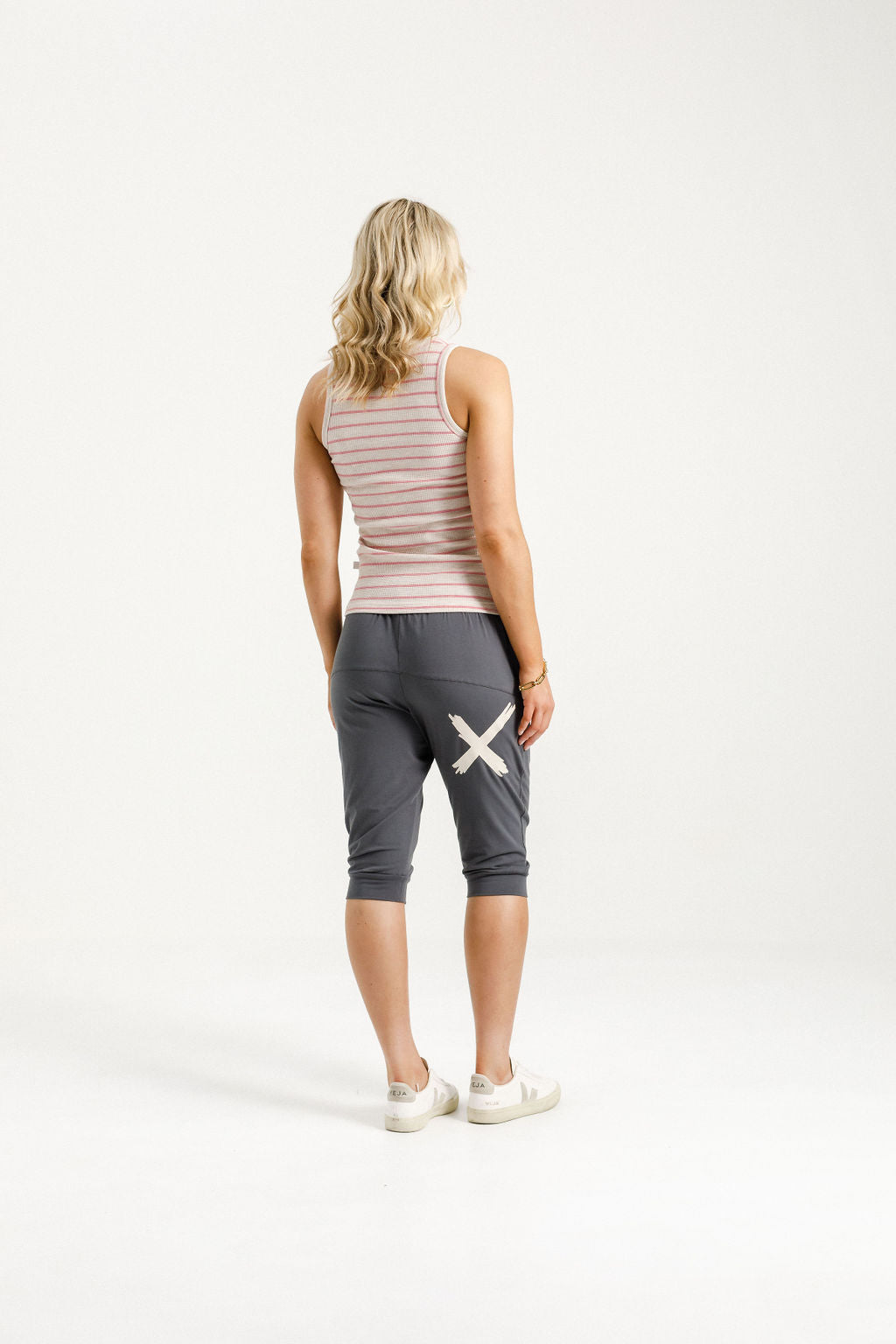 3/4 APARTMENT PANT GRAPHITE WITH IVORY