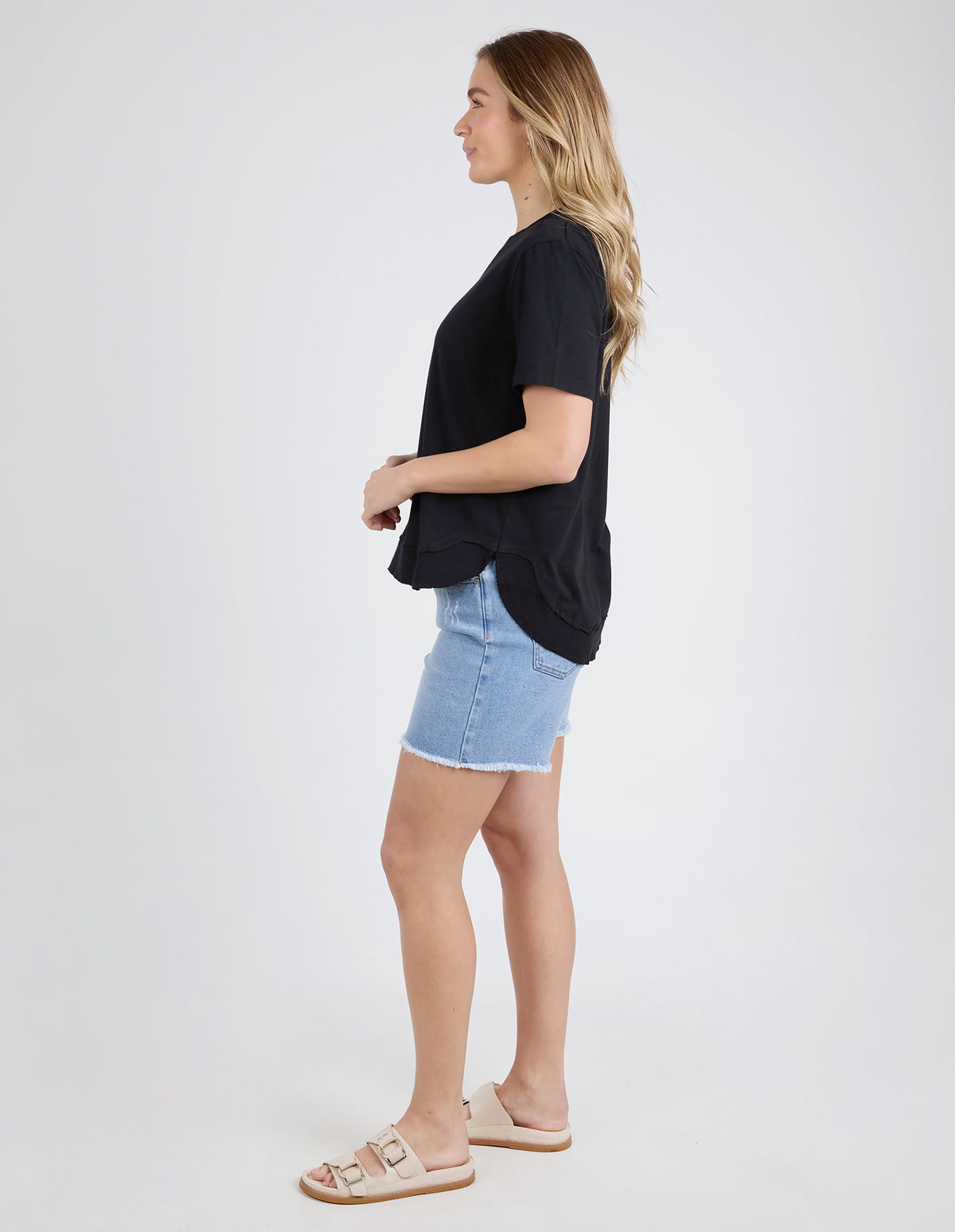 FARRAH SHORT SLEEVE TEE BLACK