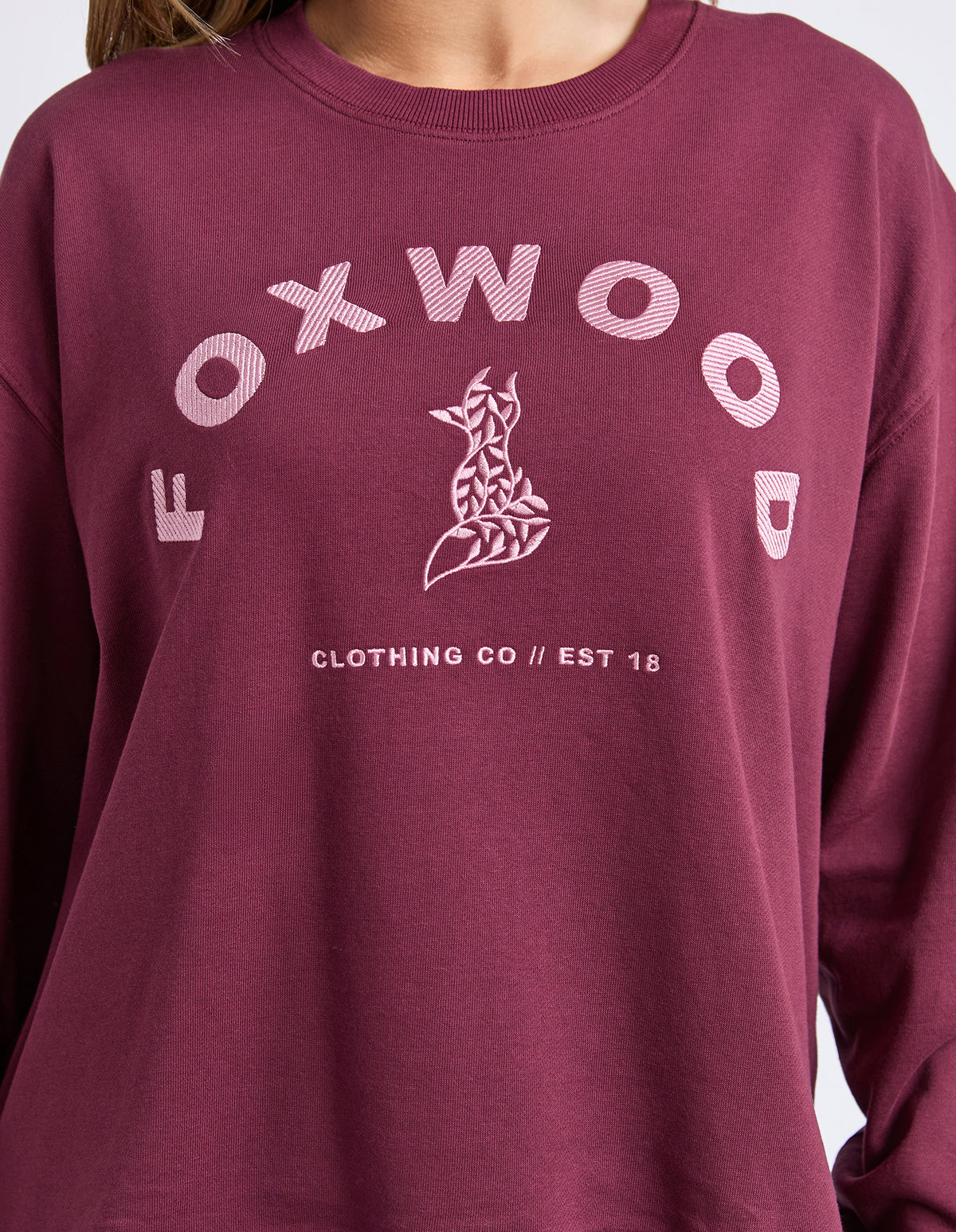 EFFORTLESS CONTRAST CREW WINE