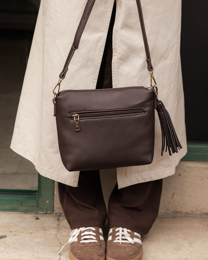 KASEY CROSSBODY BAG CHOCOLATE