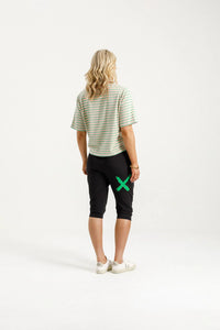 3/4 APARTMENT PANTS BLACK WITH KELLY GREEN X