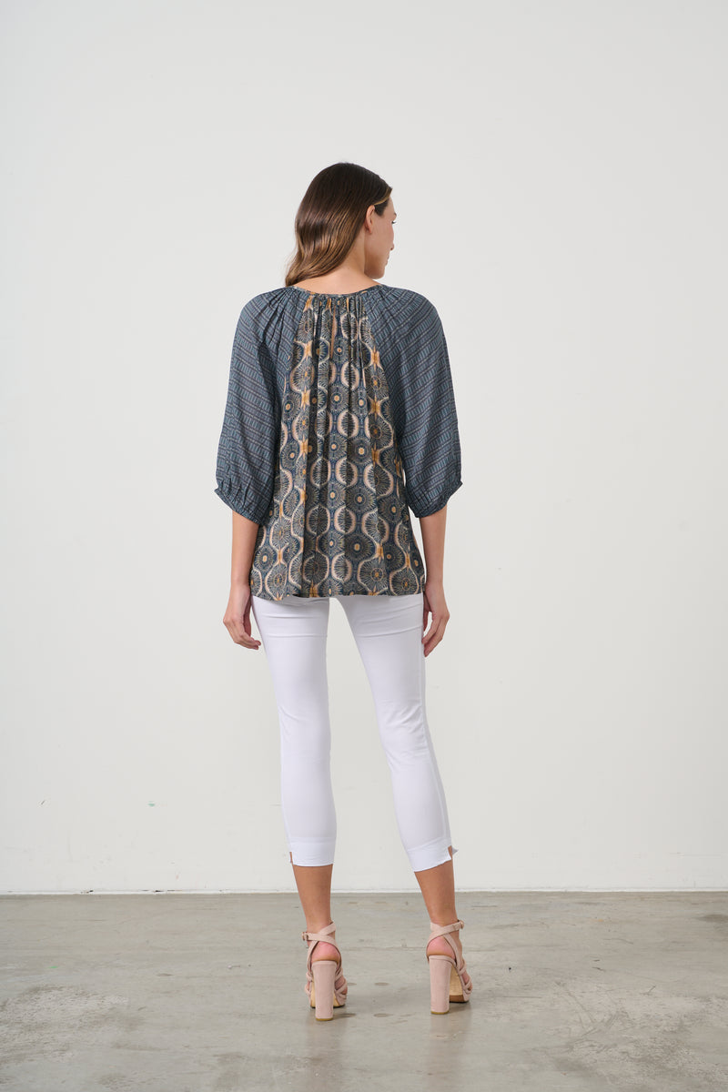 KOSMOS PRINT BLOUSE RAGLAN SLEEVE