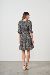 KOSMOS PRINT DRESS ELASTIC WAIST