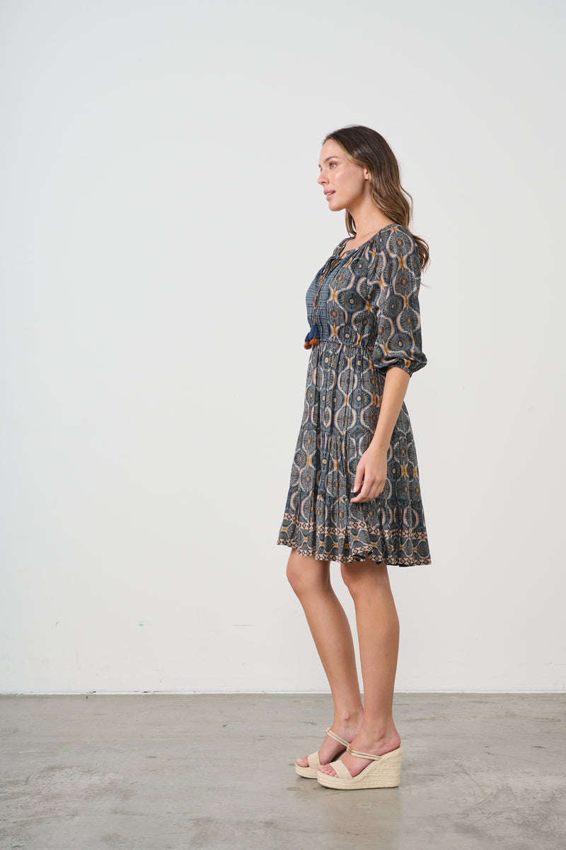 KOSMOS PRINT DRESS ELASTIC WAIST