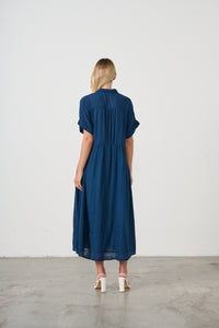 SEERSUCKER DRESS HIDDEN BUTTONS OXFORD BLUE