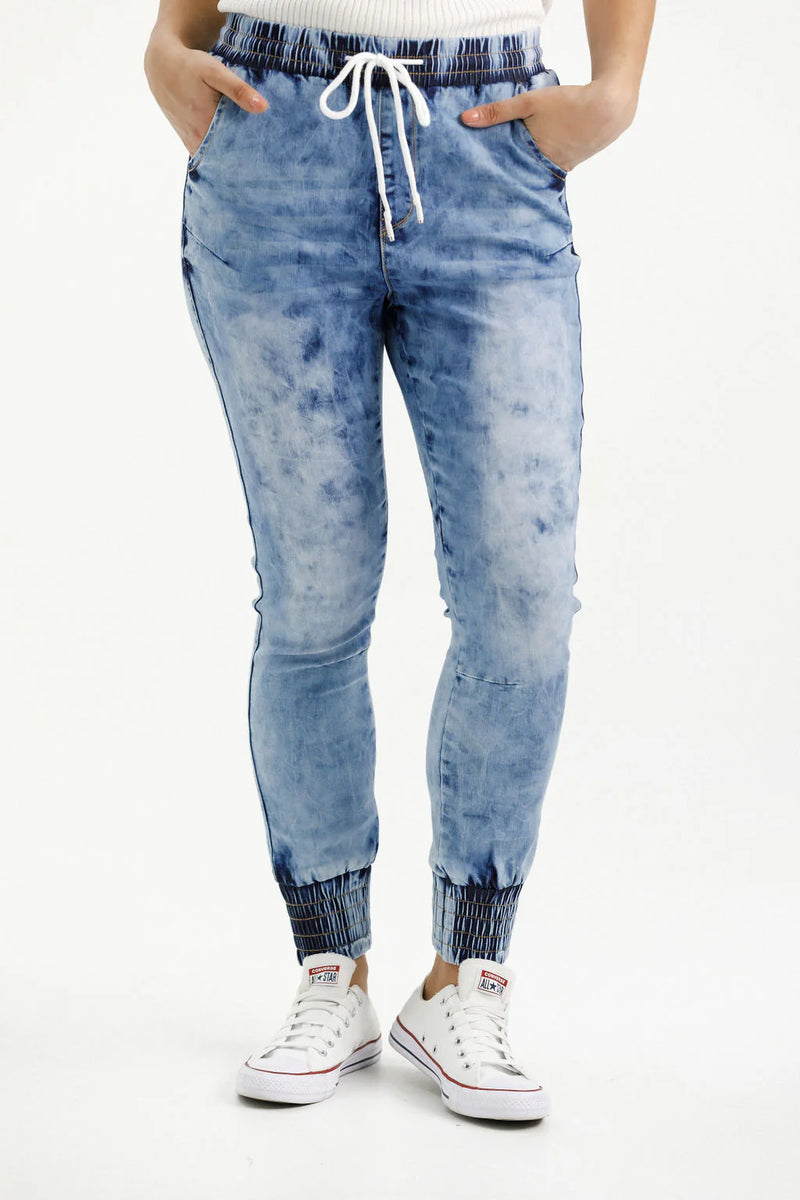 WEEKENDER JEANS SNOW