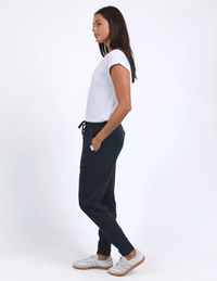 LAZY DAYS PANT NAVY