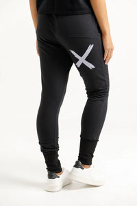 ALPINE APARTMENT PANT BLACK WITH LILAC X