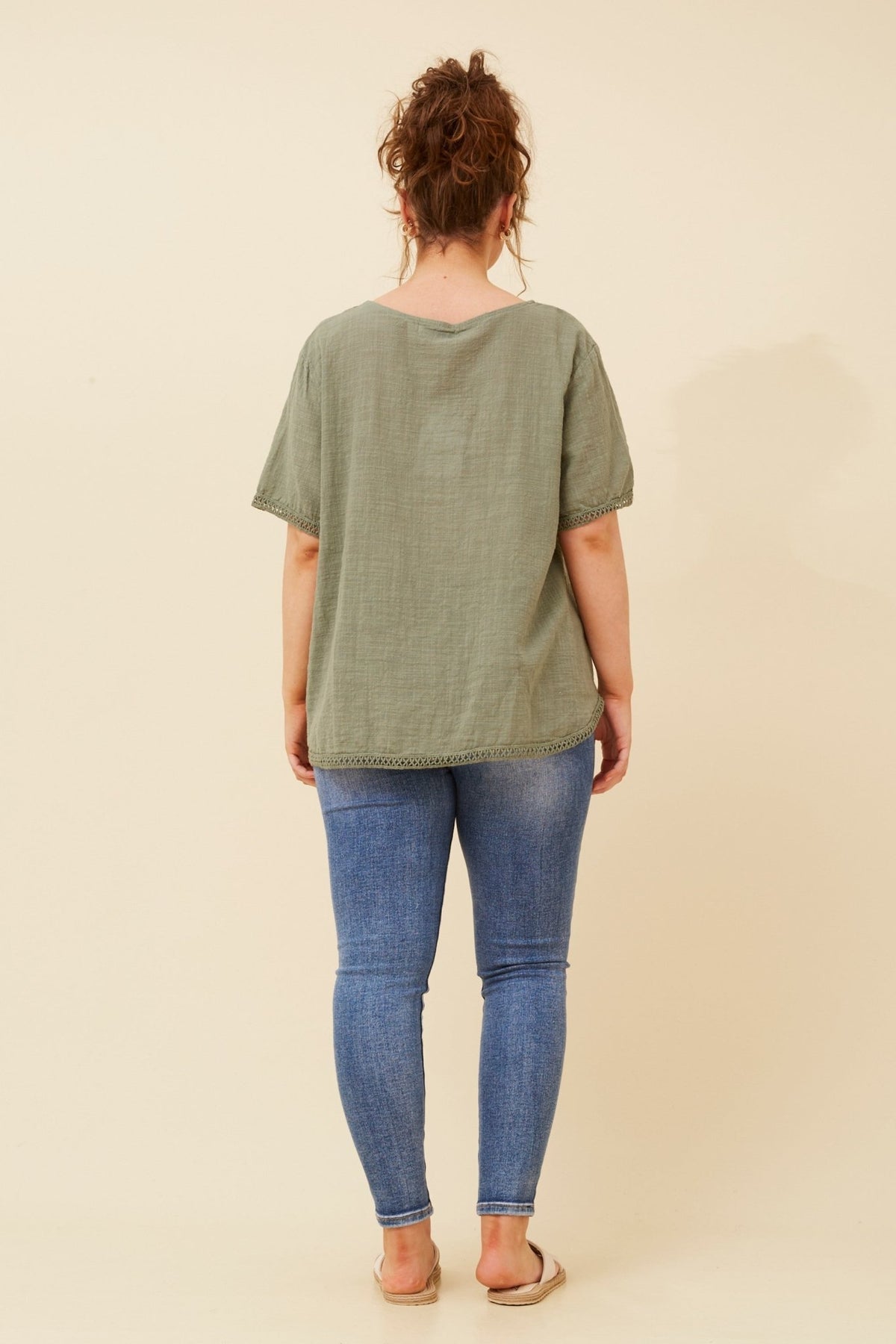 BOTTEGA MODA_COTTON SCOOP NECK TOP KHAKI _ COTTON SCOOP NECK TOP KHAKI _ Ebony Boutique NZ