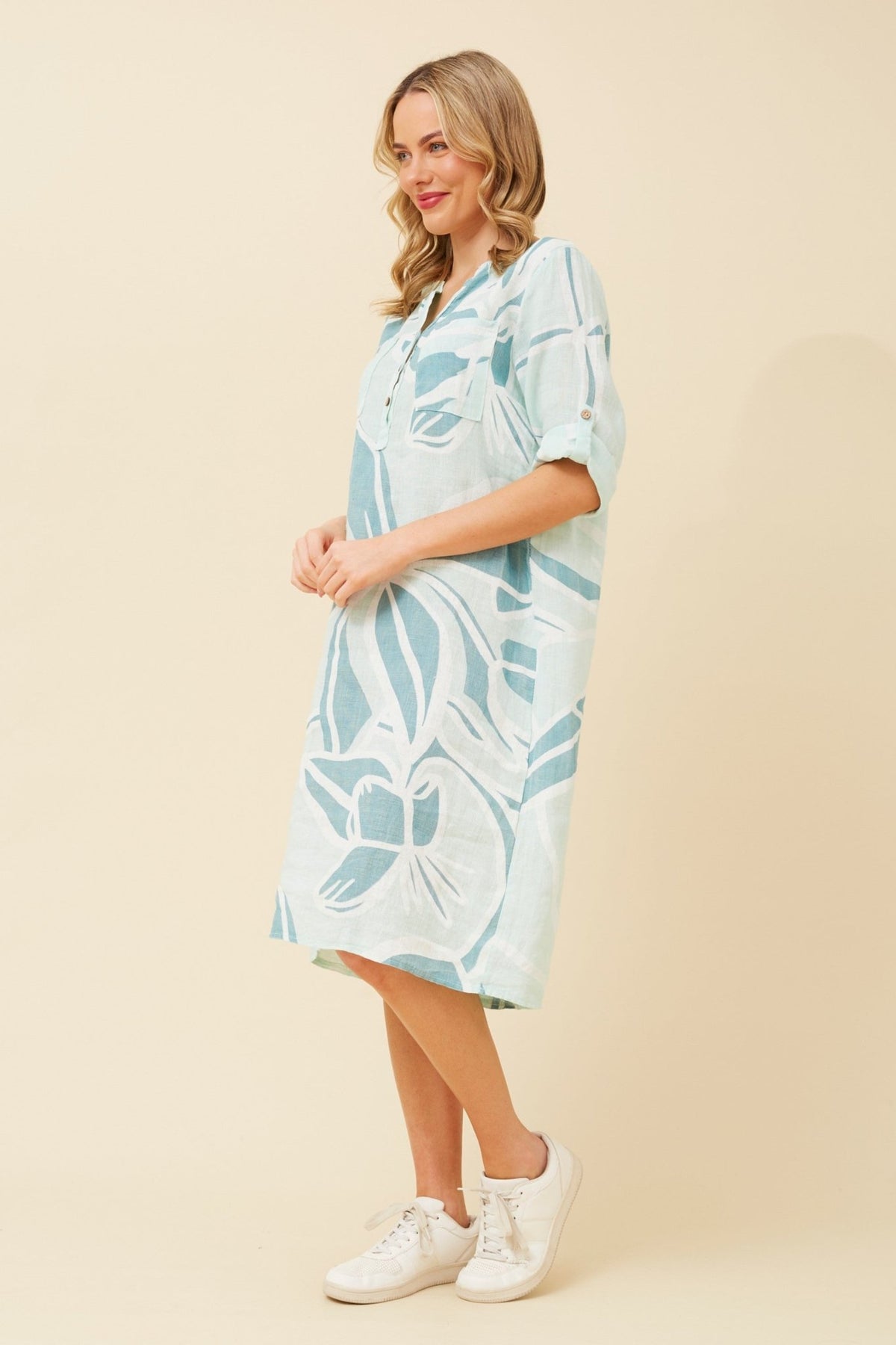 BOTTEGA MODA_QUARTER BUTTON LINEN DRESS BOLD GEO FLORAL _ QUARTER BUTTON LINEN DRESS BOLD GEO FLORAL _ Ebony Boutique NZ