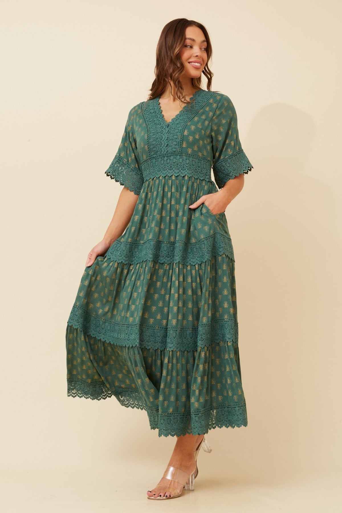 CAROLINE MORGAN_GREEN ASH LACE TRIM DRESS _ GREEN ASH LACE TRIM DRESS _ Ebony Boutique NZ