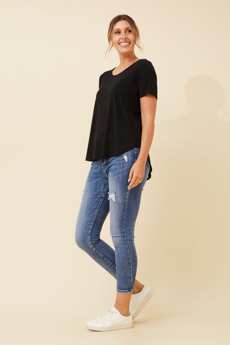 CAROLINE MORGAN_SHORT SLEEVE CURVED HEM BAMBOO TSHIRT _ SHORT SLEEVE CURVED HEM BAMBOO TSHIRT _ Ebony Boutique NZ