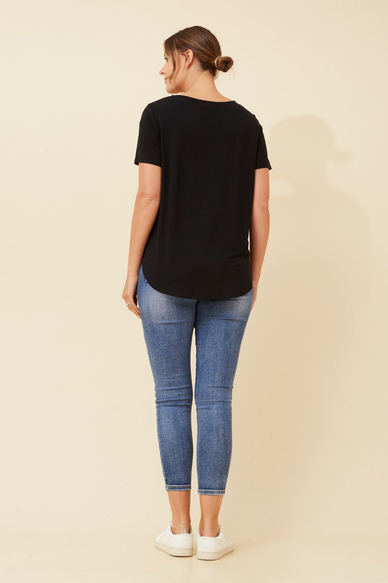 CAROLINE MORGAN_SHORT SLEEVE CURVED HEM BAMBOO TSHIRT _ SHORT SLEEVE CURVED HEM BAMBOO TSHIRT _ Ebony Boutique NZ