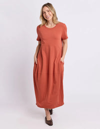 DIANA SHORT SLEEVE DRESS EARTH BROWN