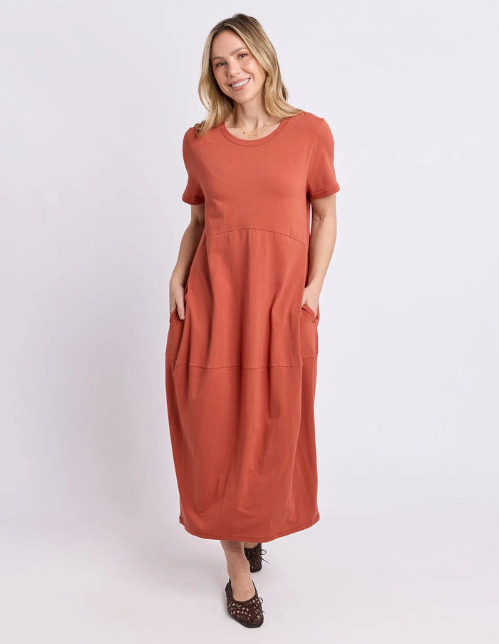 DIANA SHORT SLEEVE DRESS EARTH BROWN