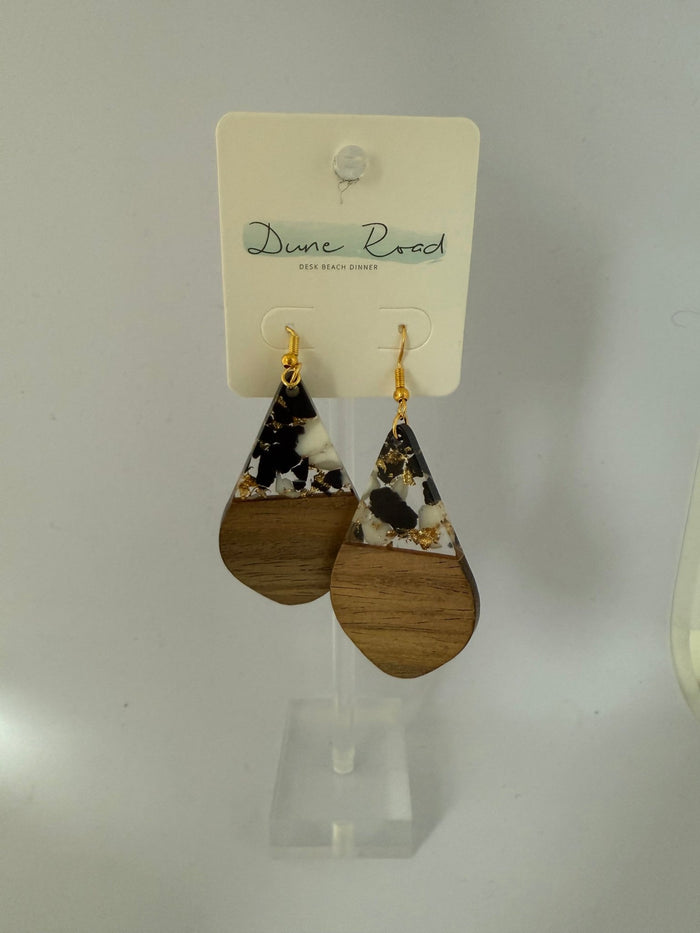 DUNE ROAD_BLACK/GOLD WOOD RESIN EARRINGS B _ BLACK/GOLD WOOD RESIN EARRINGS B _ Ebony Boutique NZ