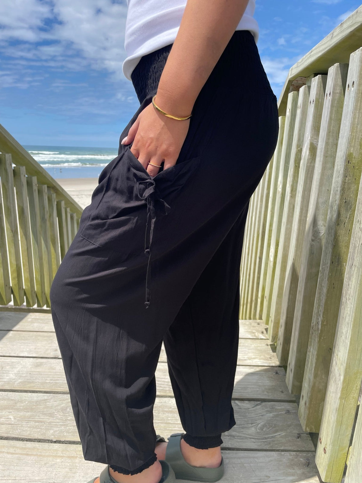 DUNE ROAD_HAREM PANT VISCOSE TIE UP POCKET BLACK _ HAREM PANT VISCOSE TIE UP POCKET BLACK _ Ebony Boutique NZ