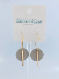DUNE ROAD_HOOP RESIN CIRCLE GOLD BAR EARRINGS LATTE _ HOOP RESIN CIRCLE GOLD BAR EARRINGS LATTE _ Ebony Boutique NZ