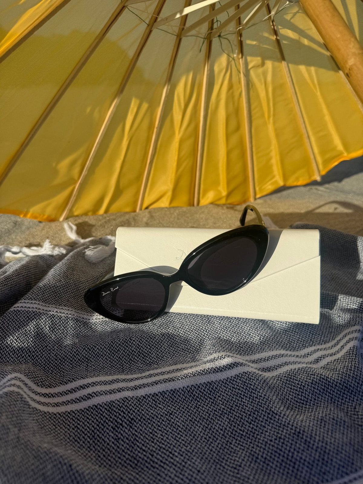 DUNE ROAD_MUSE SUNGLASSES _ MUSE SUNGLASSES _ Ebony Boutique NZ