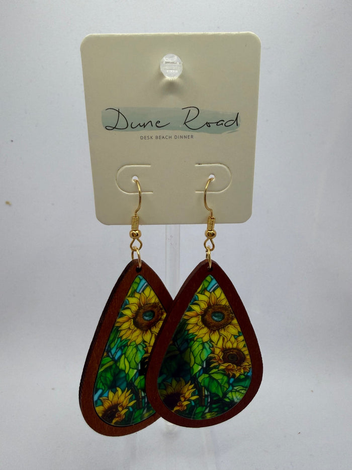 DUNE ROAD_STAINED GLASS SUNFLOWER PENDANT EARRINGS _ STAINED GLASS SUNFLOWER PENDANT EARRINGS _ Ebony Boutique NZ