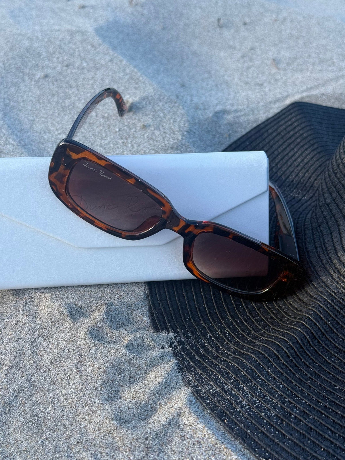 DUNE ROAD_SUNDAY SUNGLASSES _ SUNDAY SUNGLASSES _ Ebony Boutique NZ