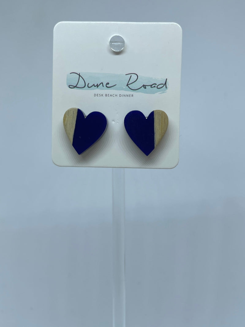 DUNE ROAD_WOOD RESIN EARRINGS HEART STUD _ WOOD RESIN EARRINGS HEART STUD _ Ebony Boutique NZ