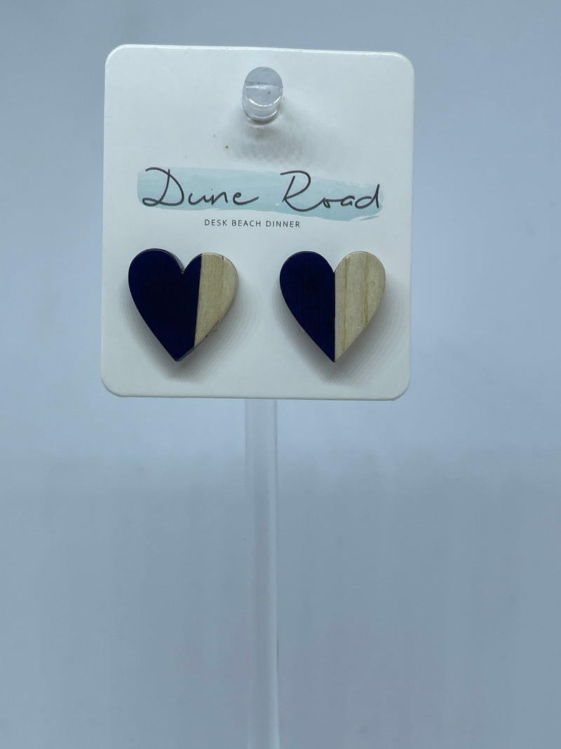 DUNE ROAD_WOOD RESIN EARRINGS HEART STUD _ WOOD RESIN EARRINGS HEART STUD _ Ebony Boutique NZ