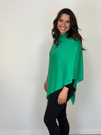 EBONY_100% MERINO WOOL EASY STYLE LAYER VERDE _ 100% MERINO WOOL EASY STYLE LAYER VERDE _ Ebony Boutique NZ