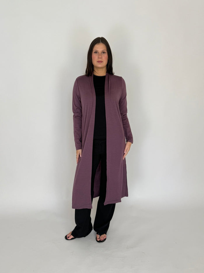 EBONY_MERINO ELONGATED LONGLINE CARDIGAN WITH SPLIT HEM LONG SLEEVES AMETHYST _ MERINO ELONGATED LONGLINE CARDIGAN WITH SPLIT HEM LONG SLEEVES AMETHYST _ Ebony Boutique NZ