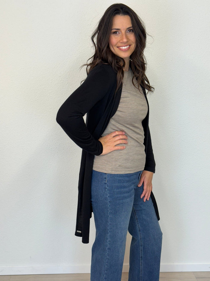 EBONY_MERINO LONGLINE CARDIGAN WITH SPLIT HEM LONG SLEEVES BLACK _ MERINO LONGLINE CARDIGAN WITH SPLIT HEM LONG SLEEVES BLACK _ Ebony Boutique NZ