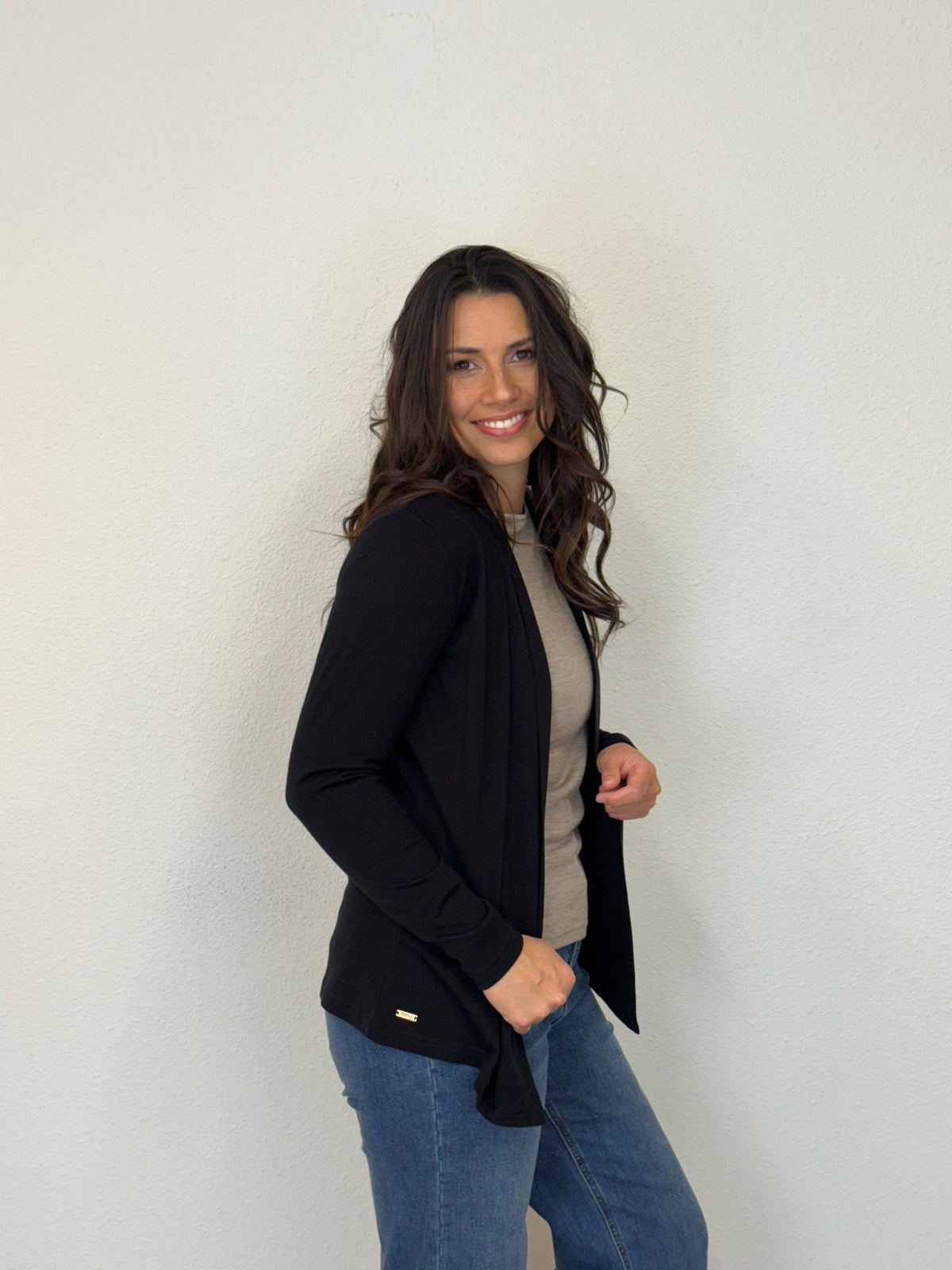 EBONY_MERINO MID LENGTH EDGE TO EDGE WOMENS CARDIGAN _ MERINO MID LENGTH EDGE TO EDGE WOMENS CARDIGAN _ Ebony Boutique NZ
