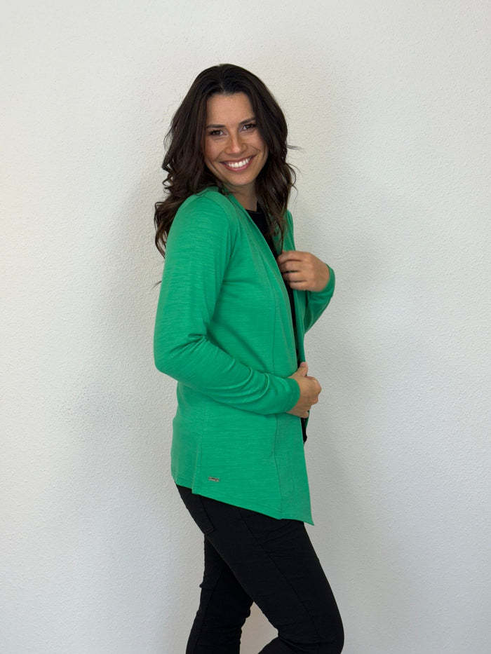 EBONY_MERINO MID LENGTH EDGE TO EDGE WOMENS CARDIGAN VERDE _ MERINO MID LENGTH EDGE TO EDGE WOMENS CARDIGAN VERDE _ Ebony Boutique NZ