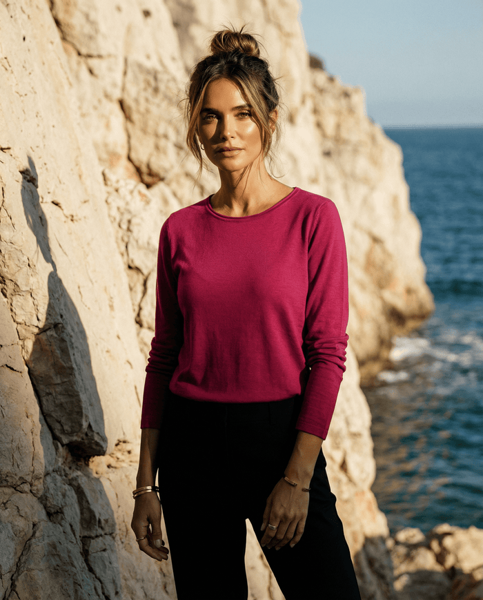 WOMENS 100% MERINO (210) LONG SLEEVE CREW TOP RASPBERRY EBAS553_by_EBONY_women's_in_New Zealand_ WOMENS 100% MERINO (210) LONG SLEEVE CREW TOP RASPBERRY EBAS553 _