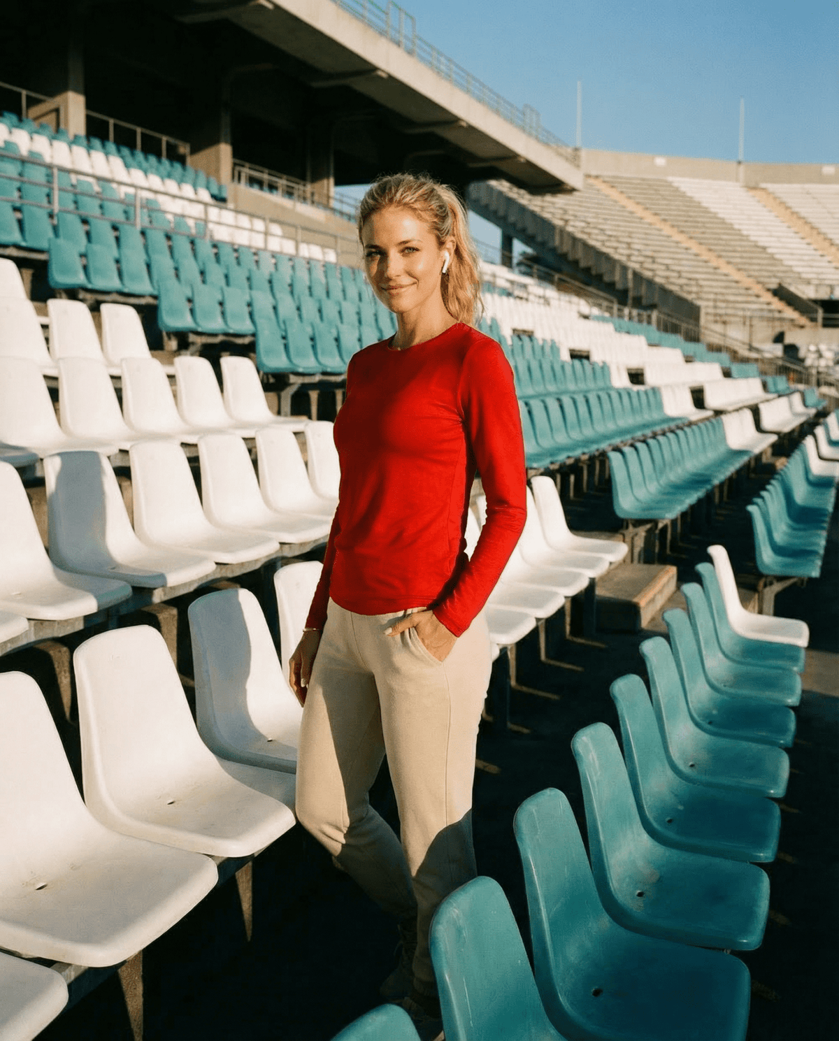 WOMENS 100% MERINO (210) LONG SLEEVE CREW TOP RUBY EBAS553_by_EBONY_women's_in_New Zealand_ WOMENS 100% MERINO (210) LONG SLEEVE CREW TOP RUBY EBAS553 _