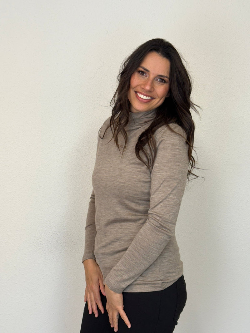 EBONY_WOMENS 100% MERINO (210) LONG SLEEVE HIGH NECK TOP CAPPUCCINO _ WOMENS 100% MERINO (210) LONG SLEEVE HIGH NECK TOP CAPPUCCINO _ Ebony Boutique NZ