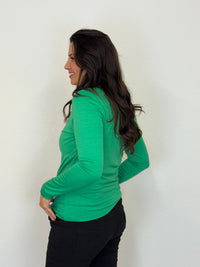EBONY_WOMENS 100% MERINO (210) LONG SLEEVE HIGH NECK TOP VERDE _ WOMENS 100% MERINO (210) LONG SLEEVE HIGH NECK TOP VERDE _ Ebony Boutique NZ