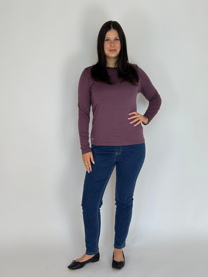 EBONY_WOMENS 100% MERINO (210) LONG SLEEVE SATIN CREW TOP AMETHYST EBAS503 _ WOMENS 100% MERINO (210) LONG SLEEVE SATIN CREW TOP AMETHYST EBAS503 _ Ebony Boutique NZ