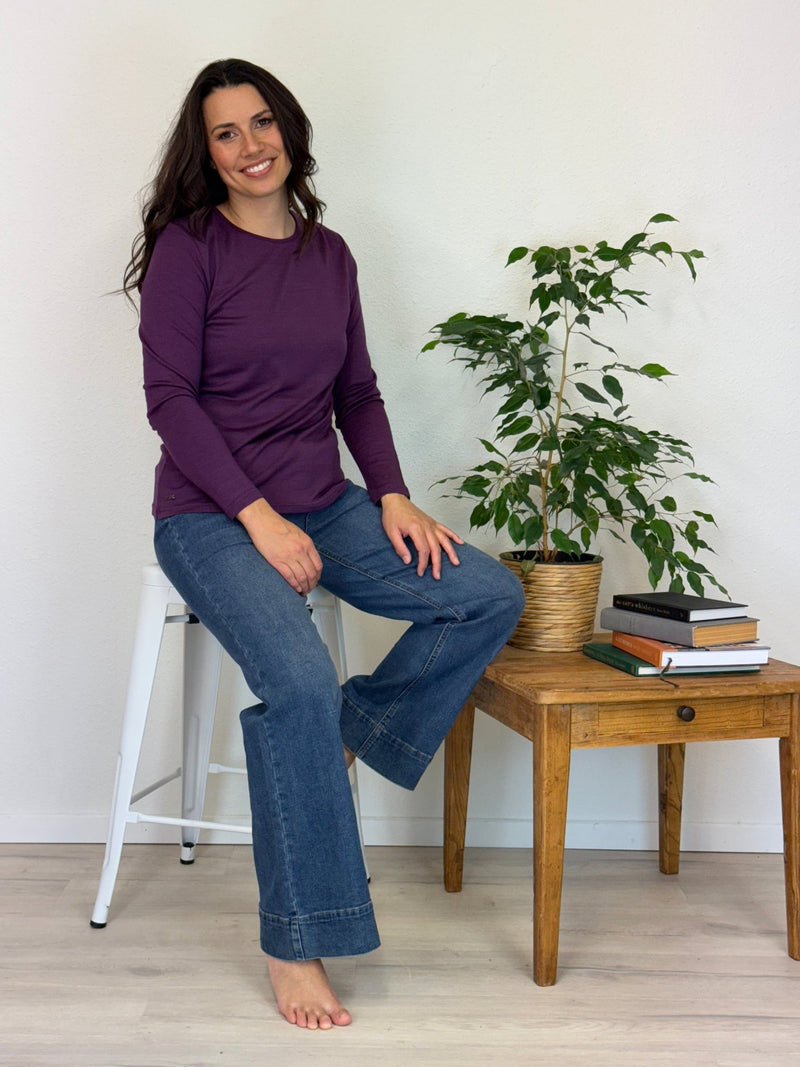 EBONY_WOMENS 100% MERINO (210) LONG SLEEVE SATIN CREW TOP ITALIAN PLUM _ WOMENS 100% MERINO (210) LONG SLEEVE SATIN CREW TOP ITALIAN PLUM _ Ebony Boutique NZ